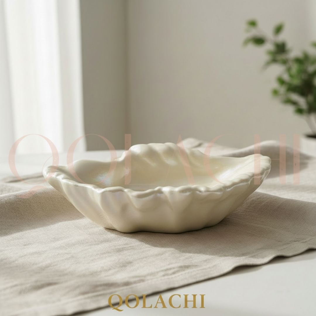 Vintage Mid-Century Modern Italian Clamshell Pottery Bowl