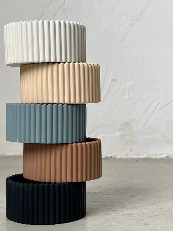 Atelier Ribbed Ceramic Trinket Jar — Qolachi Signature Collection