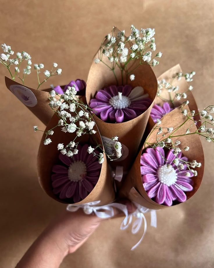 Bloom & Glow — Handcrafted Flower Bouquet Candle