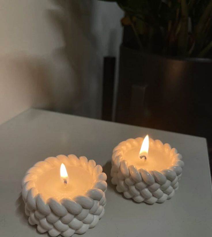 Knot Shape Tealight Jar