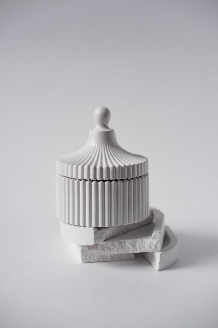 Atelier Ribbed Ceramic Trinket Jar — Qolachi Signature Collection