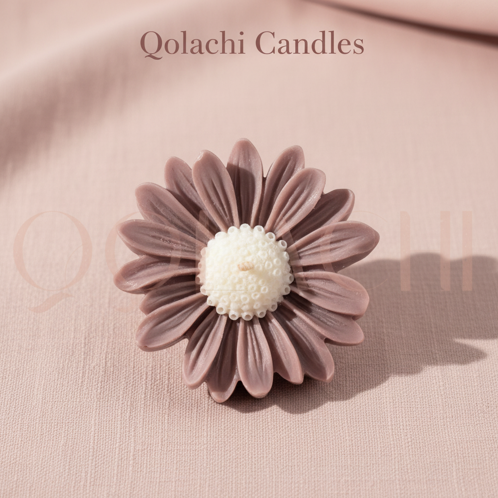 Bloom Eternal Daisy Candle - Mauve Lavender